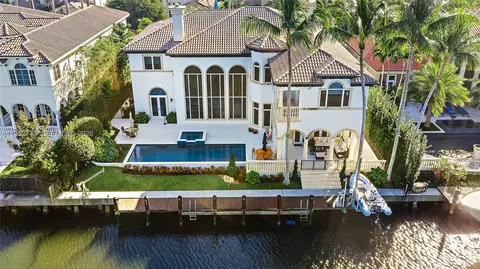 849 Harbour Isle Pl, North Palm Beach, FL 33410