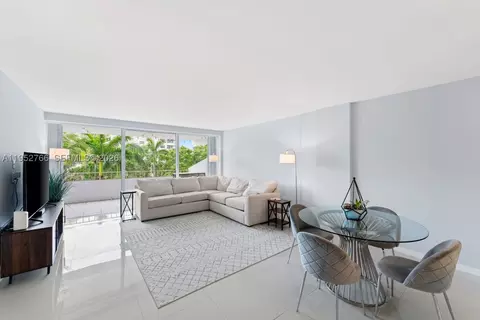 155 Ocean Lane Dr #407, Key Biscayne, FL 33149
