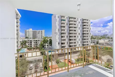 1340 Lincoln Rd #708, Miami Beach, FL 33139