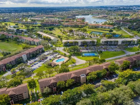 12850 SW 4th Ct #306I, Pembroke Pines, FL 33027