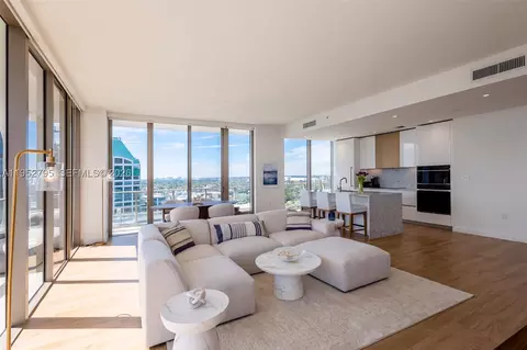 2678 Tigertail Ave #1707, Miami, FL 33133