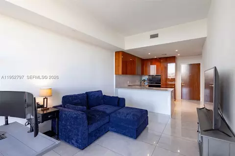 2678 Tigertail Ave #612, Miami, FL 33133