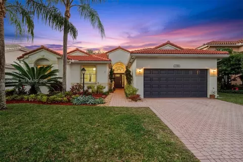 12783 NW 18th Mnr, Pembroke Pines, FL 33028