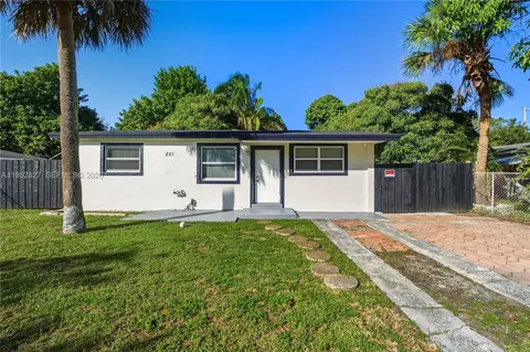 881 NW 34th Ave, Lauderhill, FL 33311