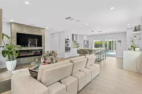 7425 SW 139th Ter, Palmetto Bay, FL 33158