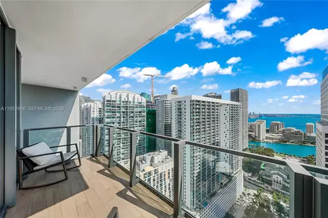 68 SE 6th St #3309, Miami, FL 33131