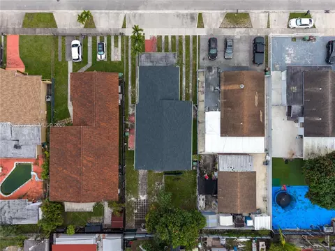 View/Area - 458 E 20th St, Hialeah, FL 33013 photo 12 of 12