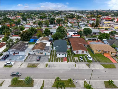 View/Area - 458 E 20th St, Hialeah, FL 33013 photo 11 of 12