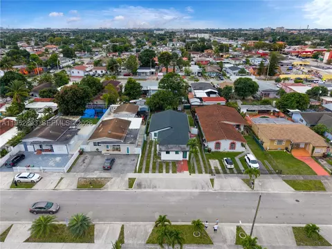 View/Area - 458 E 20th St, Hialeah, FL 33013 photo 11 of 12