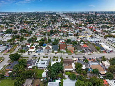 View/Area - 458 E 20th St, Hialeah, FL 33013 photo 10 of 12