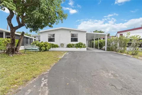 5720 SW Cypress Dr, Fort Lauderdale, FL 33312