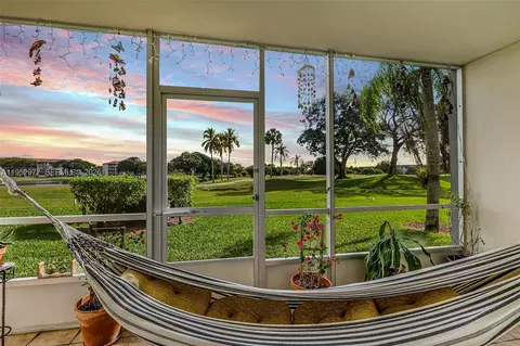 301 SW 135th Ave #118C, Pembroke Pines, FL 33027