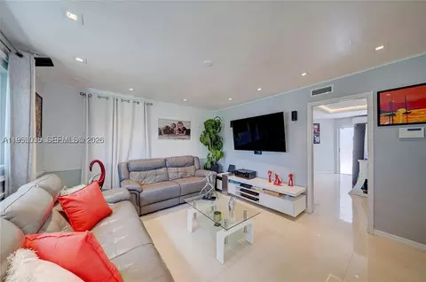 801 E 16th Pl, Hialeah, FL 33010 photo 2