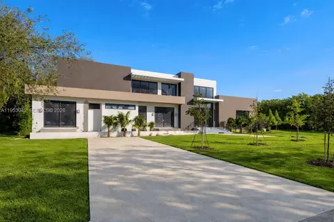 5825 SW 111th Ter, Pinecrest, FL 33156