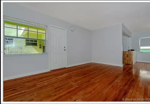 915 SE 8th St #106, Miami Beach, FL 33139