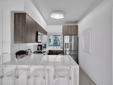 601 NE 36th St #1003, Miami, FL 33137