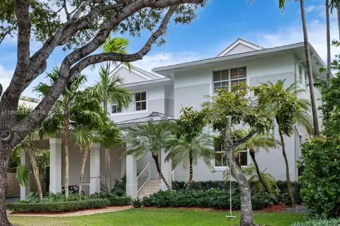 164 W Mashta Dr, Key Biscayne, FL 33149