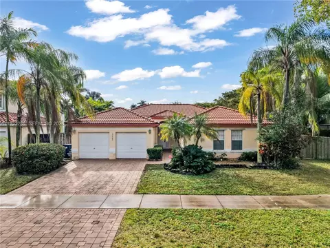 15486 SW 147th St, Miami, FL 33196
