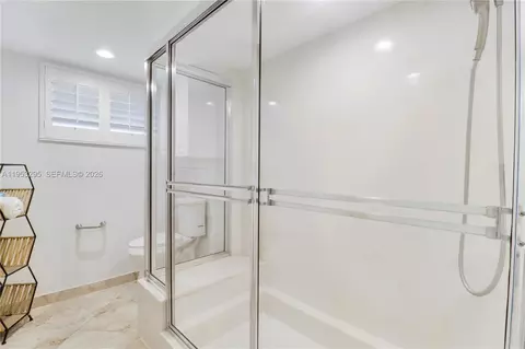 Bath - 16600 S Traders Xing S #253, Jupiter, FL 33477 photo 3 of 4