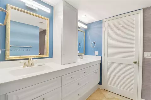 Bath - 16600 S Traders Xing S #253, Jupiter, FL 33477 photo 4 of 4