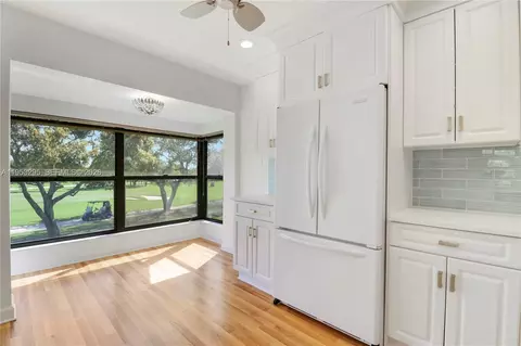 Kitchen - 16600 S Traders Xing S #253, Jupiter, FL 33477 photo 3 of 5