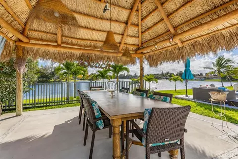 Other - 6830 Winged Foot Dr, Hialeah, FL 33015 photo 4 of 7