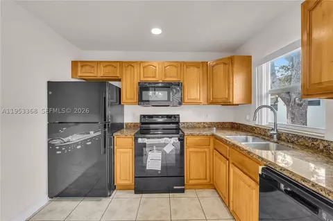 5216 NW 18th Ct #4J, Lauderhill, FL 33313