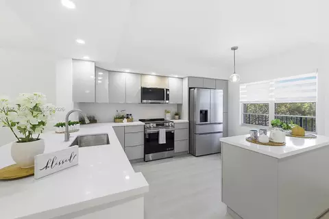 1300 SW 125th Ave #306K, Pembroke Pines, FL 33027