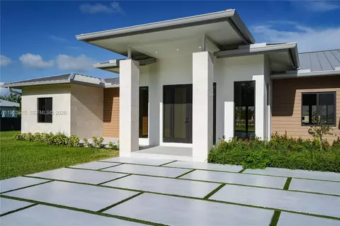27505 SW 172nd Ave, Homestead, FL 33031