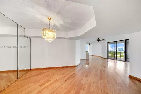 3598 NE Yacht Club Dr #1402, Aventura, FL 33180