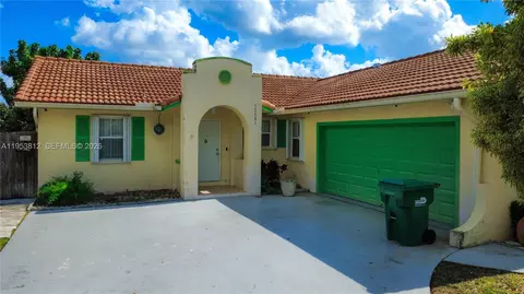 17301 SW 149th Ct, Miami, FL 33187