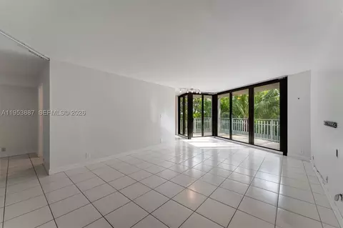 2000 Towerside Ter #608, Miami, FL 33138
