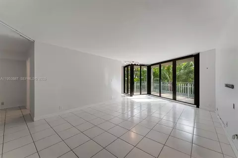 2000 Towerside Ter #608, Miami, FL 33138