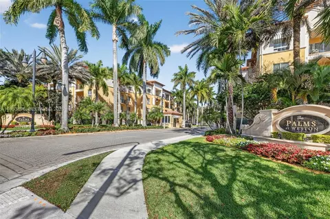 16135 Emerald Estates Dr #162, Weston, FL 33331