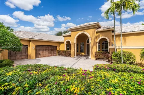 12861 Kapok Ln, Davie, FL 33330