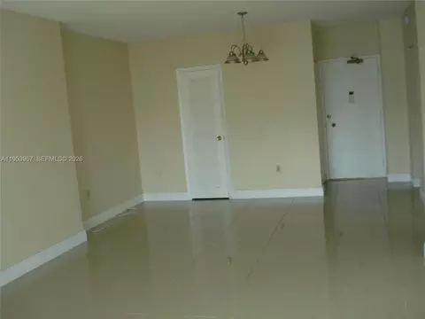 1965 S Ocean Dr #10P, Hallandale Beach, FL 33009