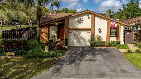 13595 SW 114th Ter, Miami, FL 33186