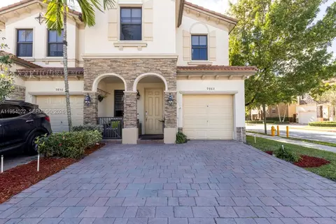 9860 NW 88th St, Doral, FL 33178