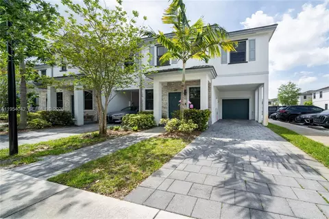 1540 SW 28th St, Fort Lauderdale, FL 33315