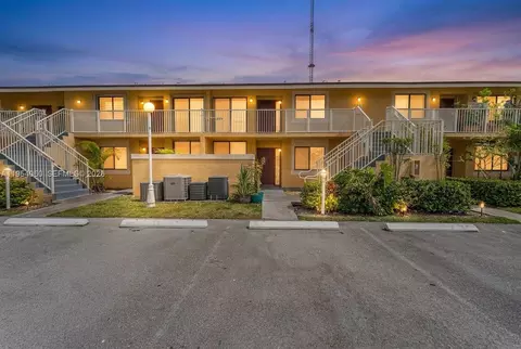 440 NW 214th St #104, Miami Gardens, FL 33169