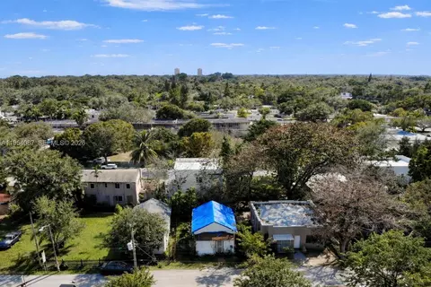 3748 Washington Ave, Miami, FL 33133