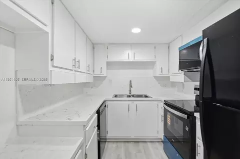 6101 N Falls Cir Dr #309, Lauderhill, FL 33319