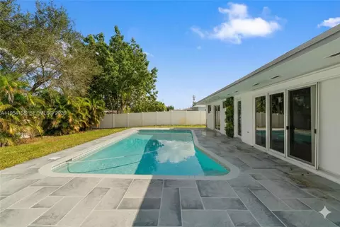 5341 SW 1st St, Plantation, FL 33317