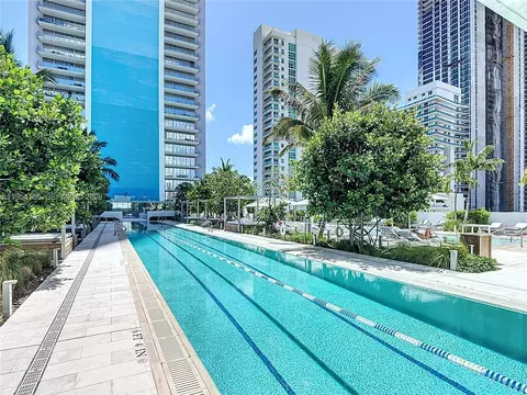 700 NE 26th Ter #2404, Miami, FL 33137