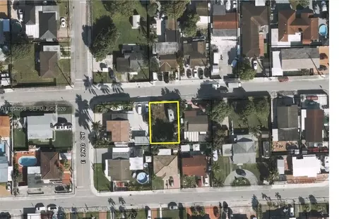 39 E St, Hialeah, FL 33013 photo 4