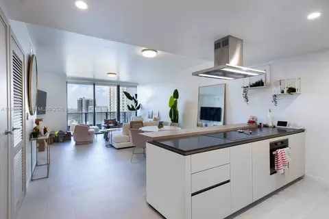 1000 Brickell Plz #2411, Miami, FL 33131