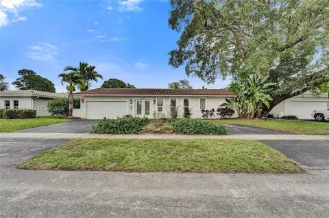 3671 N 47th Ave, Hollywood, FL 33021