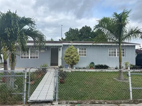 19480 SW 121st Ave, Miami, FL 33177