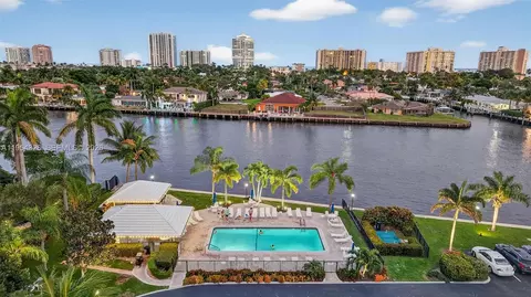6471 Bay Club Dr #3, Fort Lauderdale, FL 33308