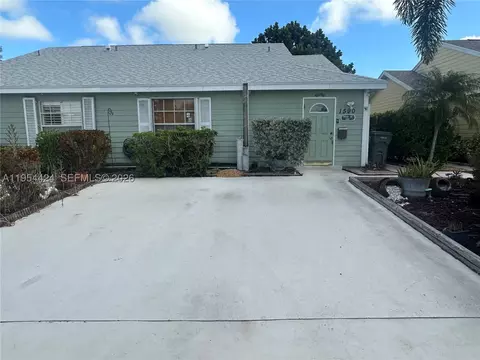 1590 Royal Forest Ct, West Palm Beach, FL 33406